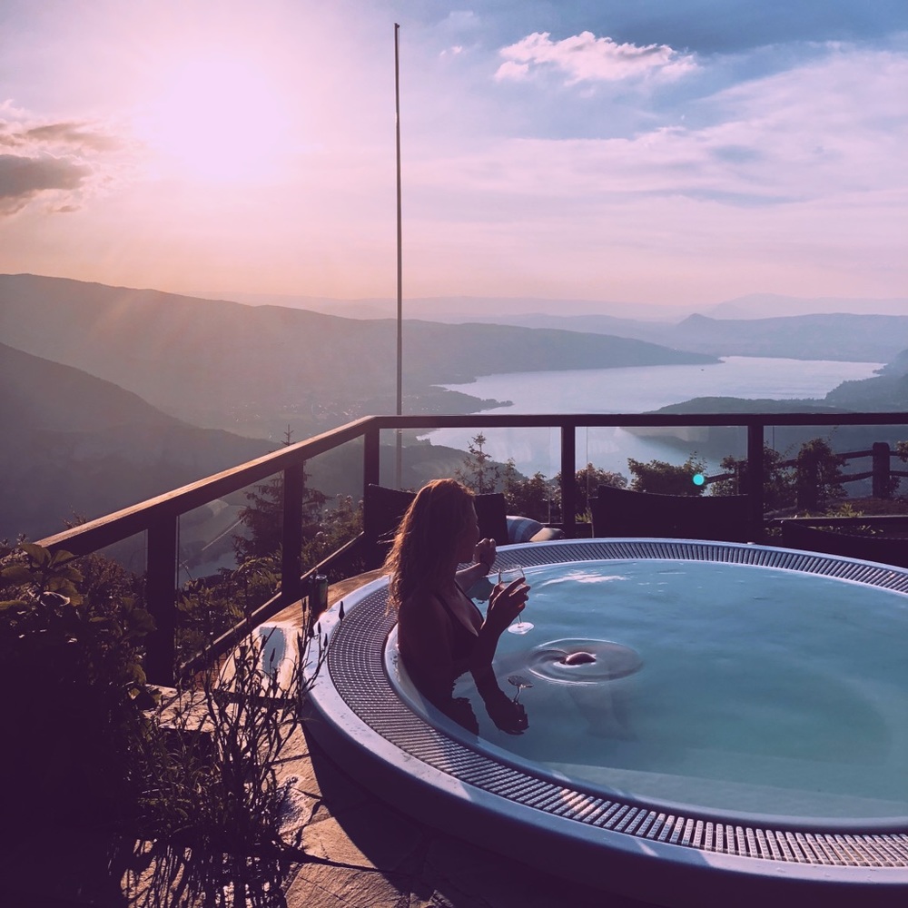 Meet your Posher, Melinda